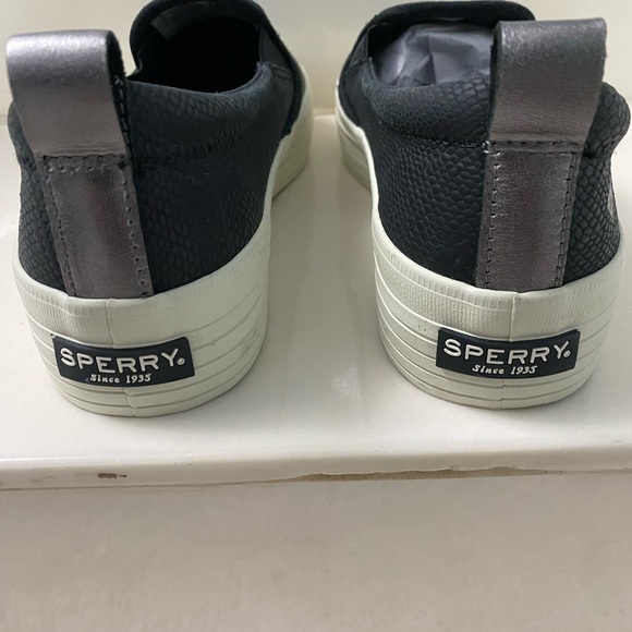 Women’s /Femmes Sperry Slip on shoe size 7 - Picture 4 of 7